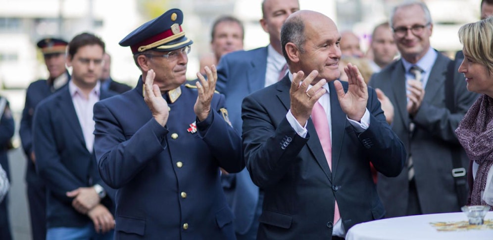 Vize-Polizeipräsident Karl Mahrer (links)