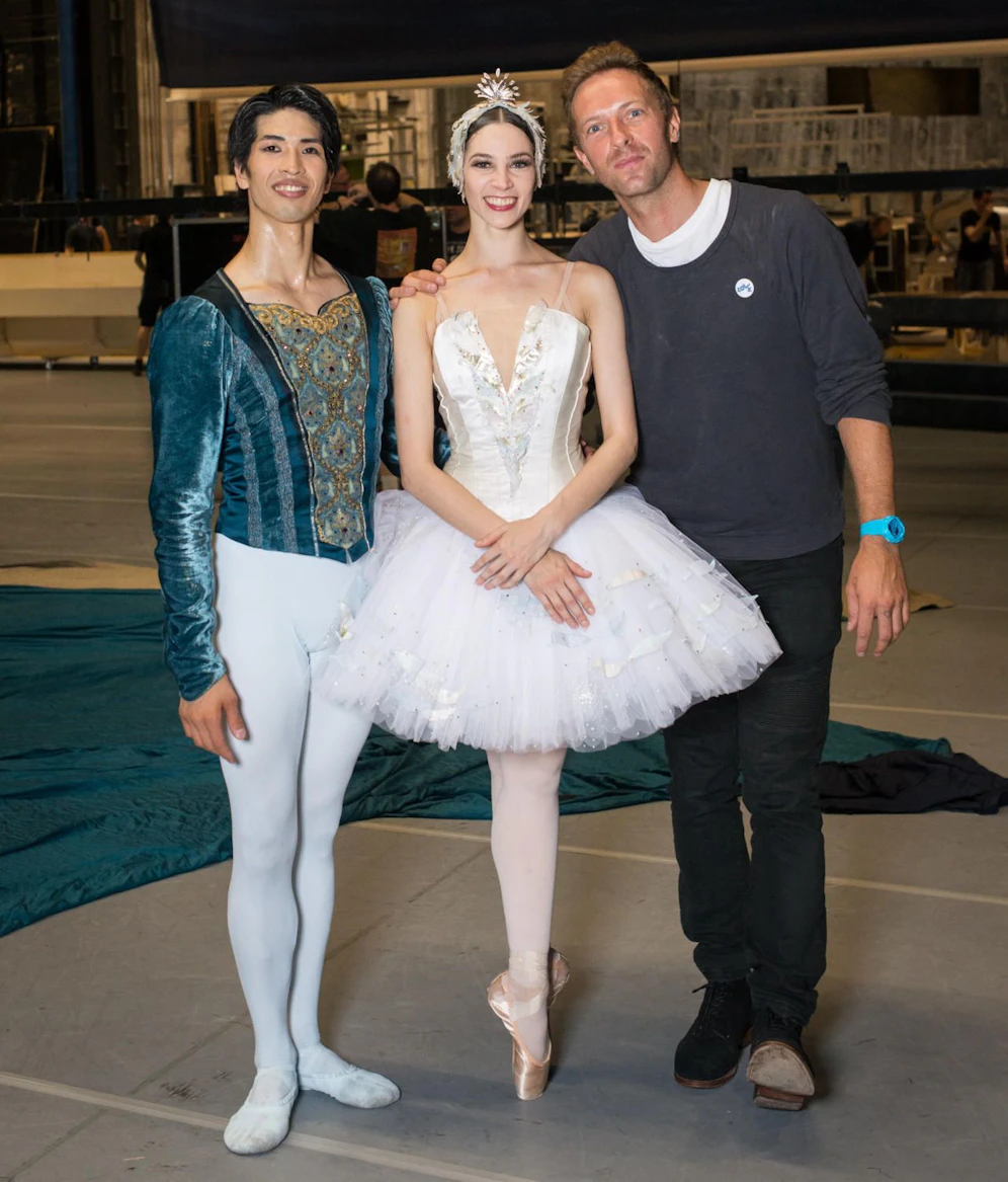 Coldplay-Luftikus mit Masayu Kimoto und Maria Yakovleva.