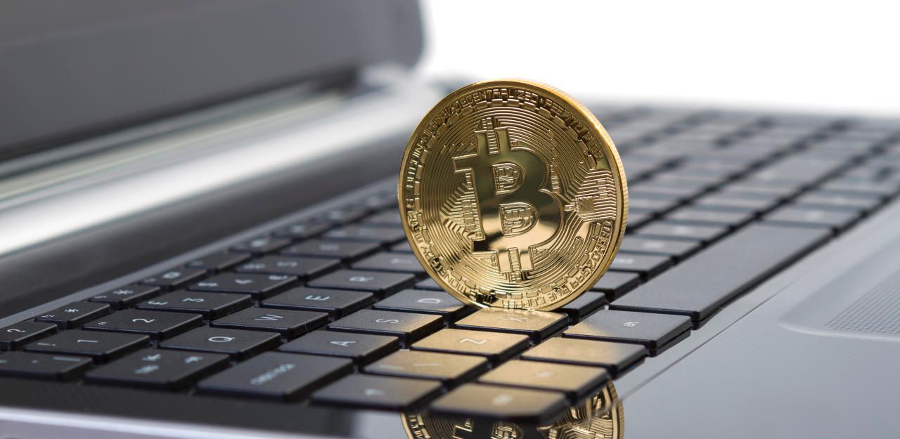 Heute.at - Alarm vor Weihnachten: Bitcoin stürzt jetzt ab