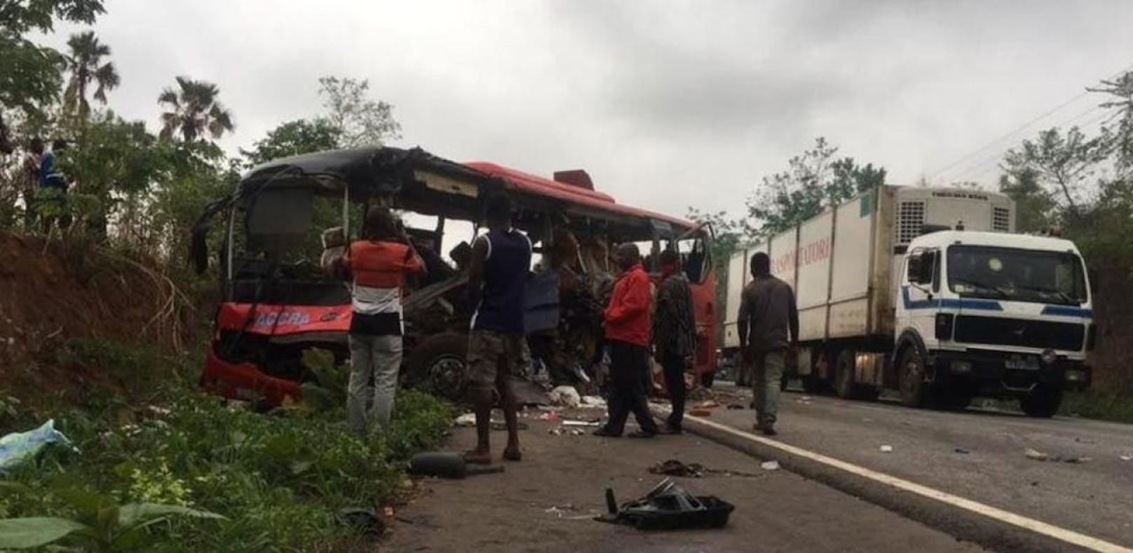 Busunglück in Ghana fordert 60 Tote