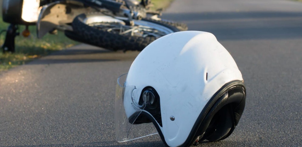 Der Teenie wurde mit Verletzungen ins Krankenhaus gebracht.