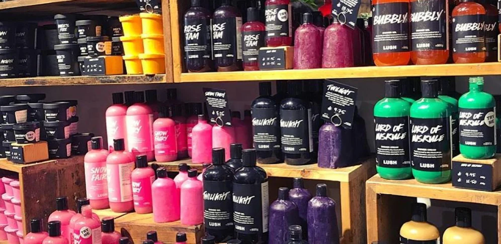 Lush will wieder auf direkteren Kontakt setzen.