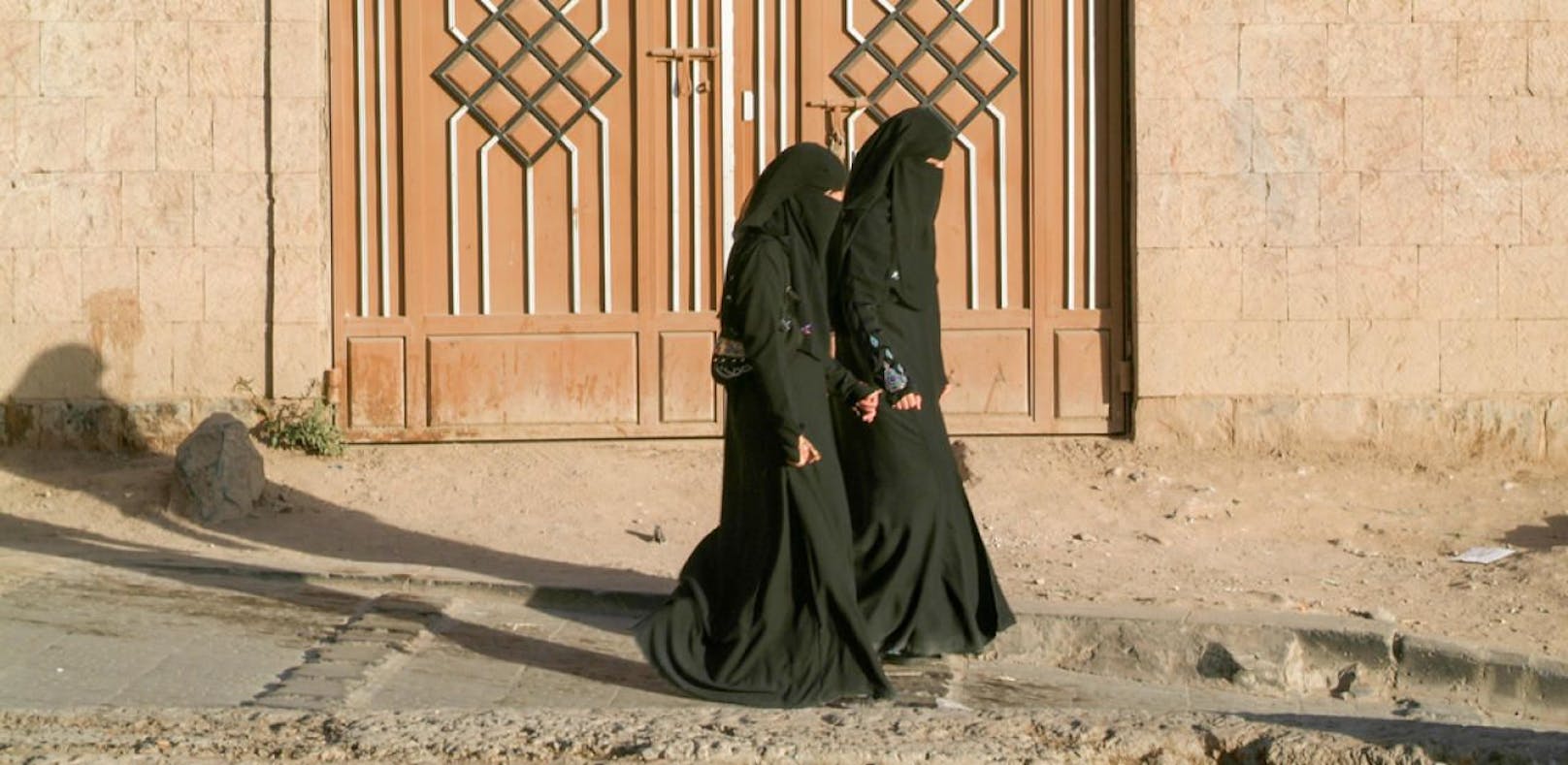Urteil: Burka-Verbot bricht kein Menschenrecht