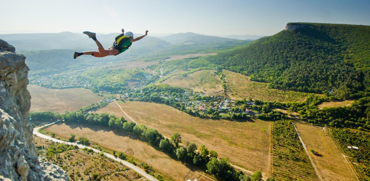Heute.at - Wiener springt beim Base-Jumping in den Tod