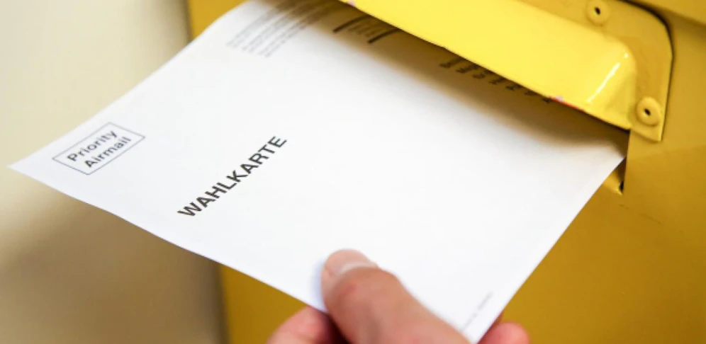 Die Zahl der falsch ausgeschickten Wahlkarten hält sich in Grenzen.