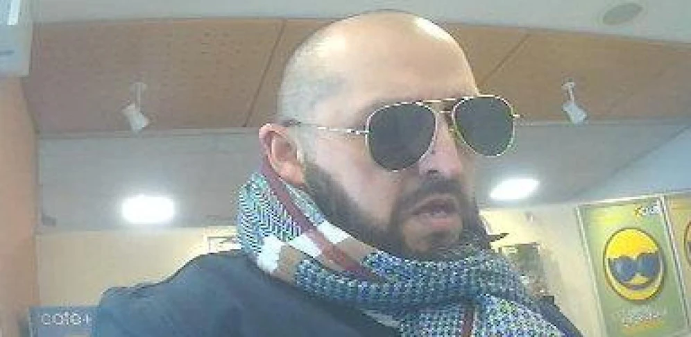Dieser Mann wird gesucht.