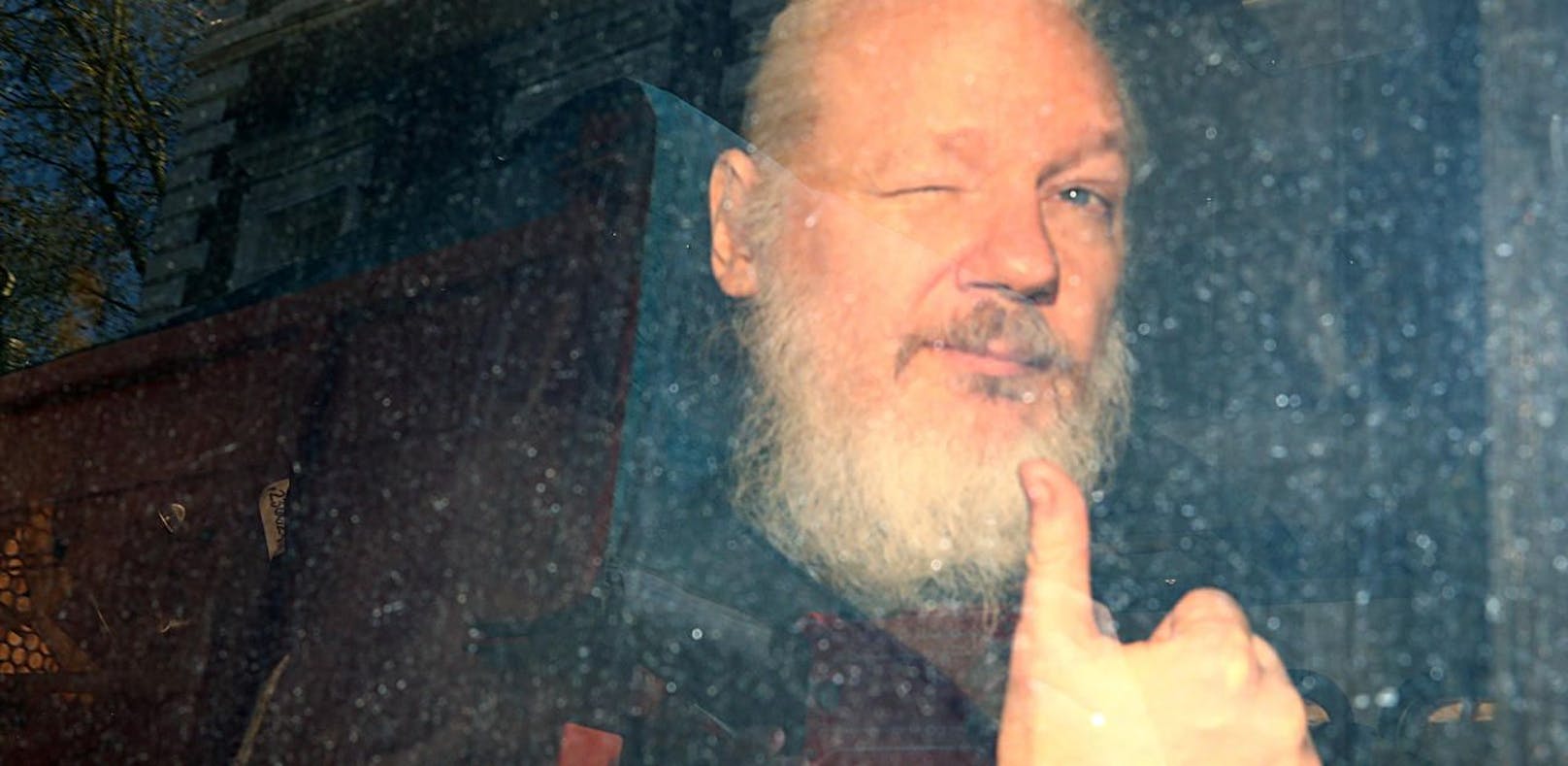 Gericht lehnt Haftbefehl gegen Assange ab
