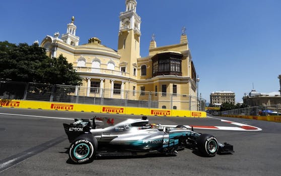 Lewis Hamilton in Baku