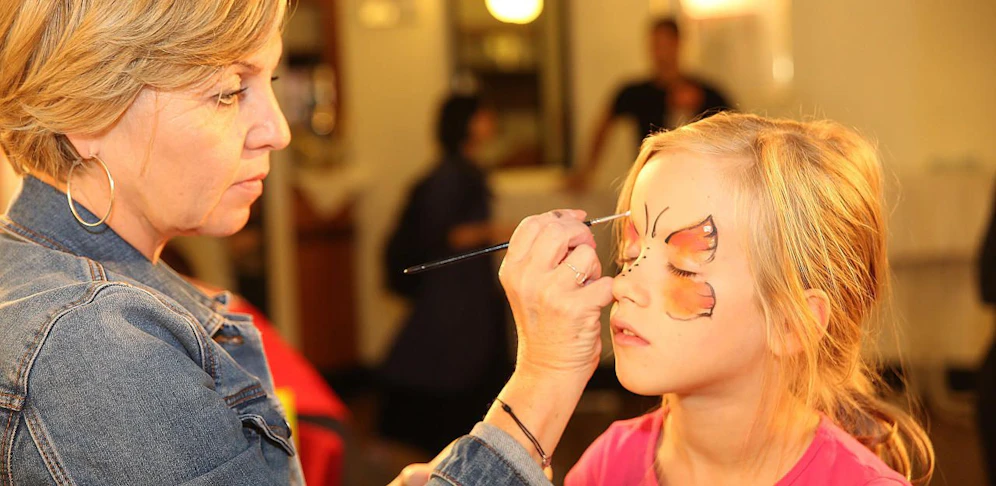 Kinderschminken beim Musicalfest 