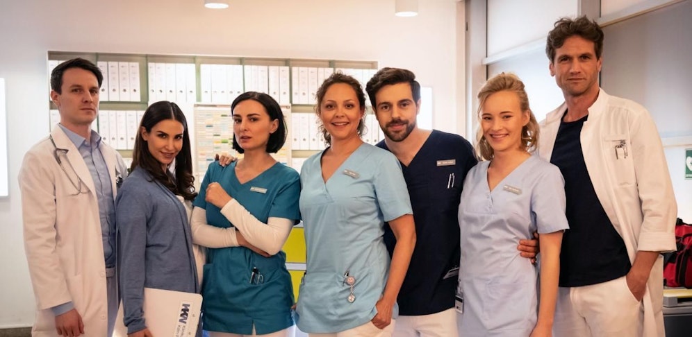 Valerie Huber, Sila Sahin, Mimi Fiedler, Ines Kurenbach, Nassim Avat.