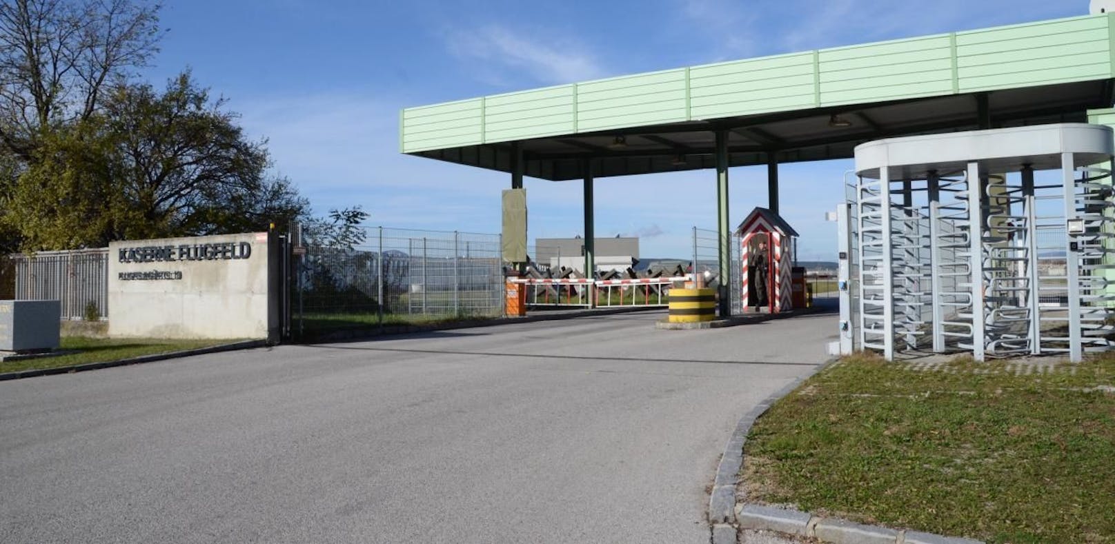 Die Kaserne Flugfeld in Wr. Neustadt war schon 2019 Schauplatz eines blutigen Vorfalles - zwei Hunde töteten einen 31-Jährigen