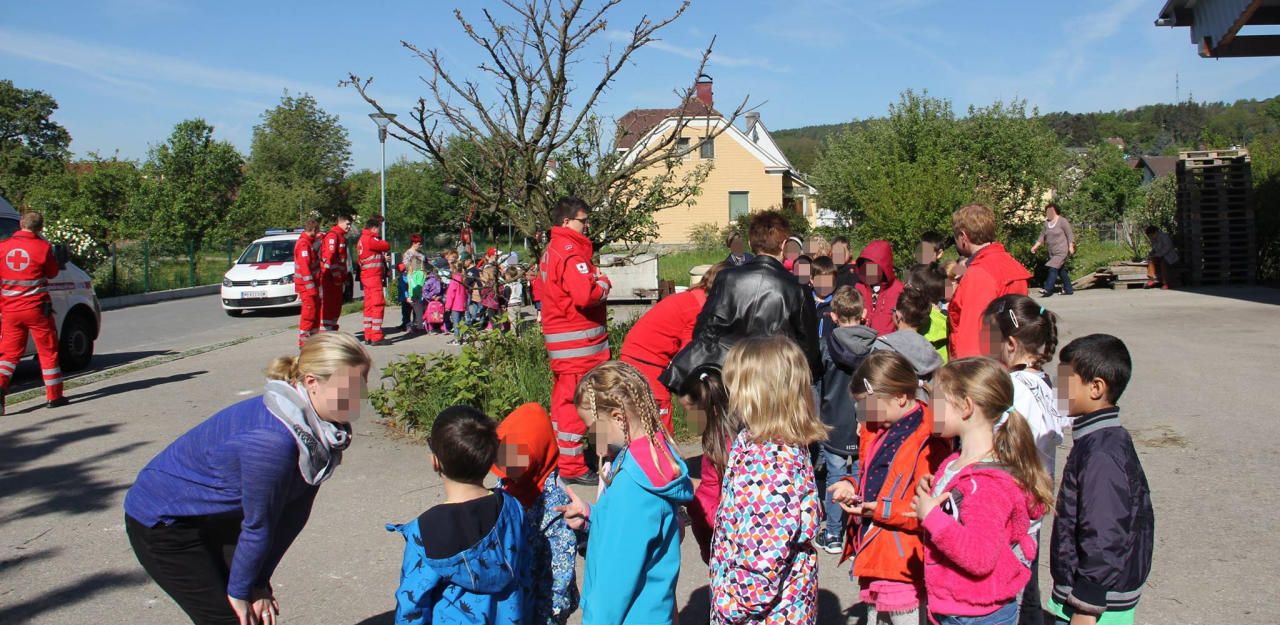 Heute.at - Brandalarm! Alle Schüler mussten raus ins Freie