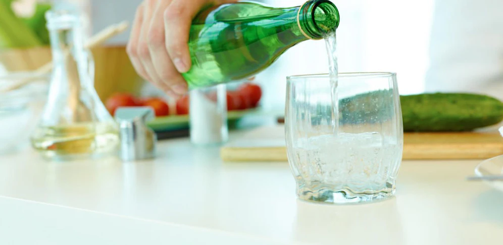 Die Nachfrage nach Mineralwasser ist gestiegen.