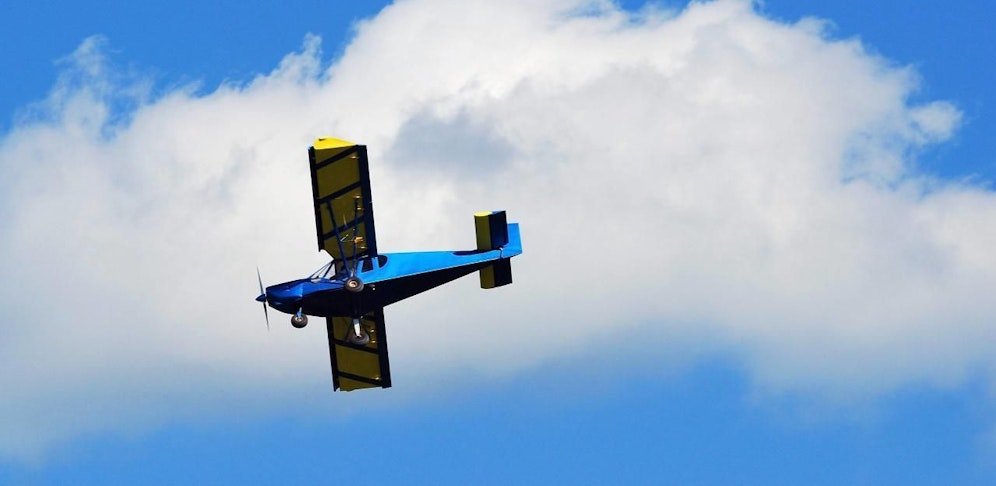 Ein Kleinflugzeug stürzte auf der Insel Korsika ab. (Symbolfoto)