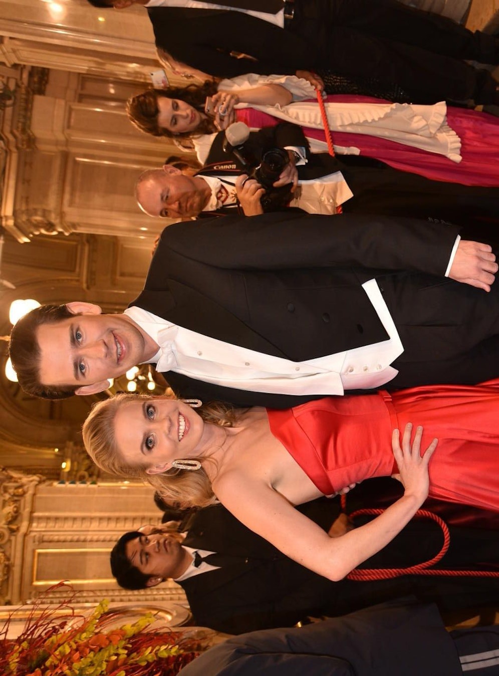 Kanzler Sebastian Kurz mit seiner Freundin Susanne Thier.