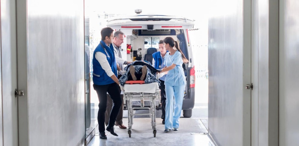 Die Frau wurde in ein Krankenhaus eingeliefert