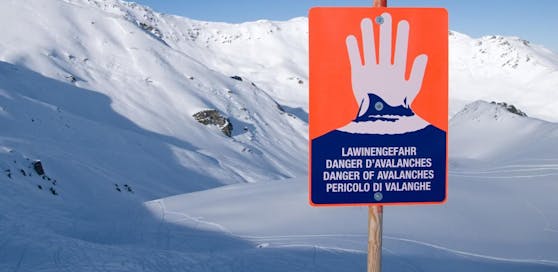 In der ganzen Südtiroler Region herrscht "erhebliche" Lawinengefahr der Stufe drei (von fünf).
