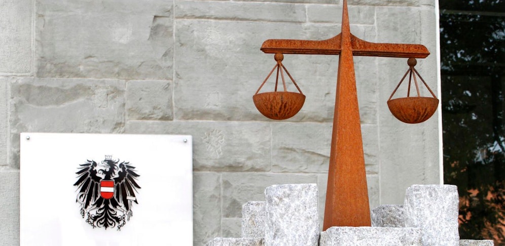 Ein 47-Jähriger wurde wegen Wiederbetätigung verurteilt. Das Urteil ist nicht rechtskräftig.