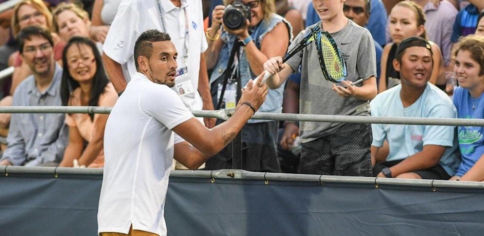 Nick Kyrgios zertrümmert auch gern mal einen Schläger.