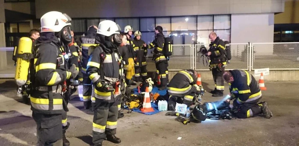 Feuerwehr rückte aus (Symbolbild). 