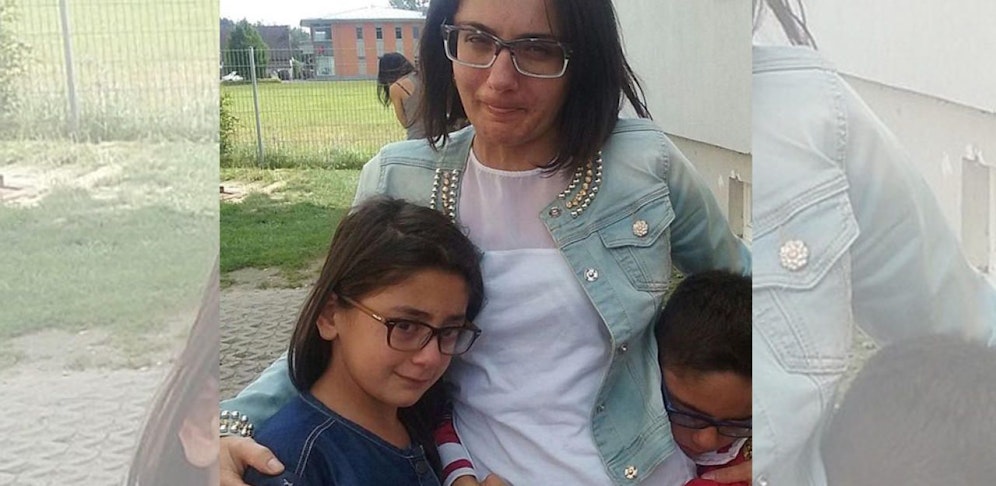 Narine musste vor kurzem ihren Mann im Mühllviertel begraben. Nun soll sie mit ihren beiden Kindern abgeschoben werden.