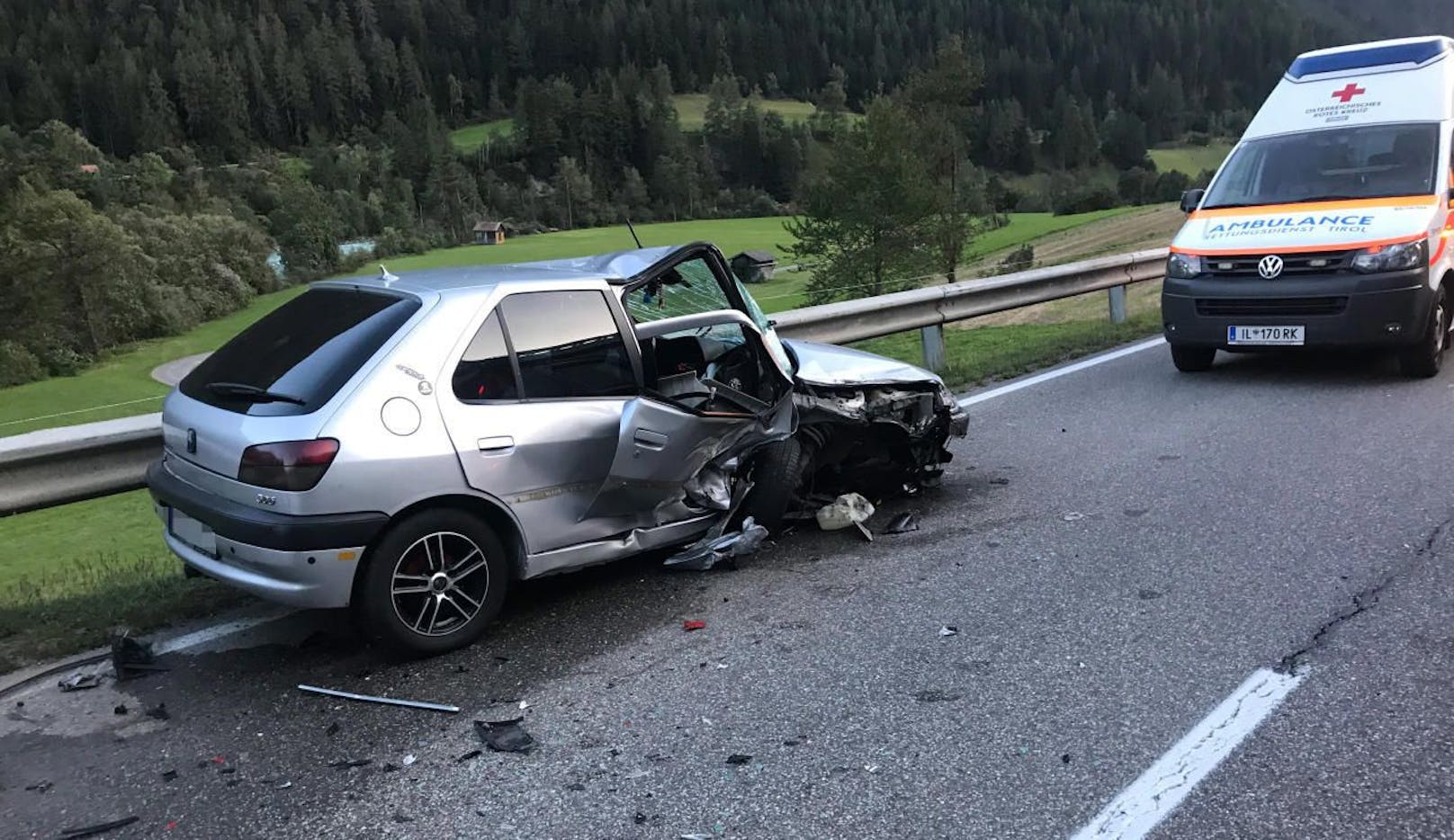 Die 38-Jährige kollidierte mit einem Peugeot, blieb bei dem Unfall aber unverletzt.
