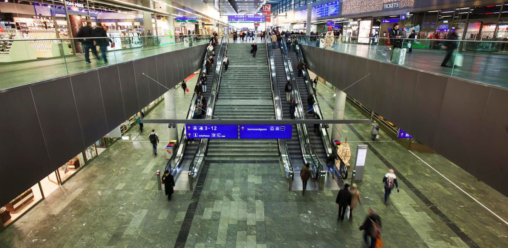 Attacke am Gelände des Wiener Hauptbahnhofs.