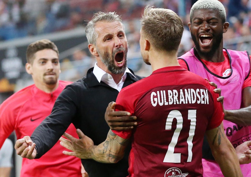 Marco Rose (l.) freut sich über den Salzburger Startrekord.