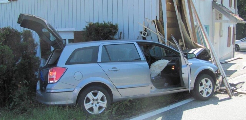 Sekundenschlaf soll die Ursache für den Crash eines Schweizers sein.