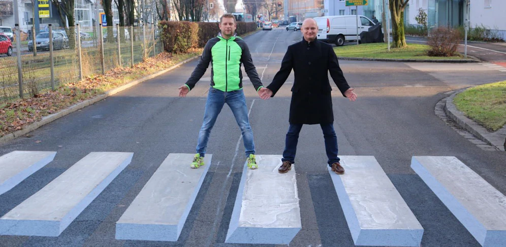 Die beiden 3D-Zebrastreifen in Linz erregen viel Aufsehen.