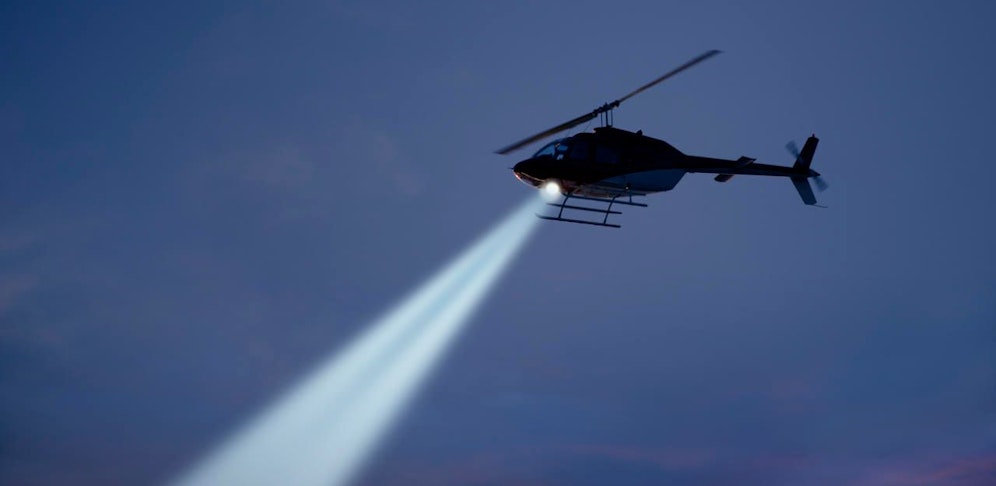 Mit dem Polizeihubschrauber Libelle wurde via Wärmebildkamera nach den Tätern gefahndet (Symbolbild)