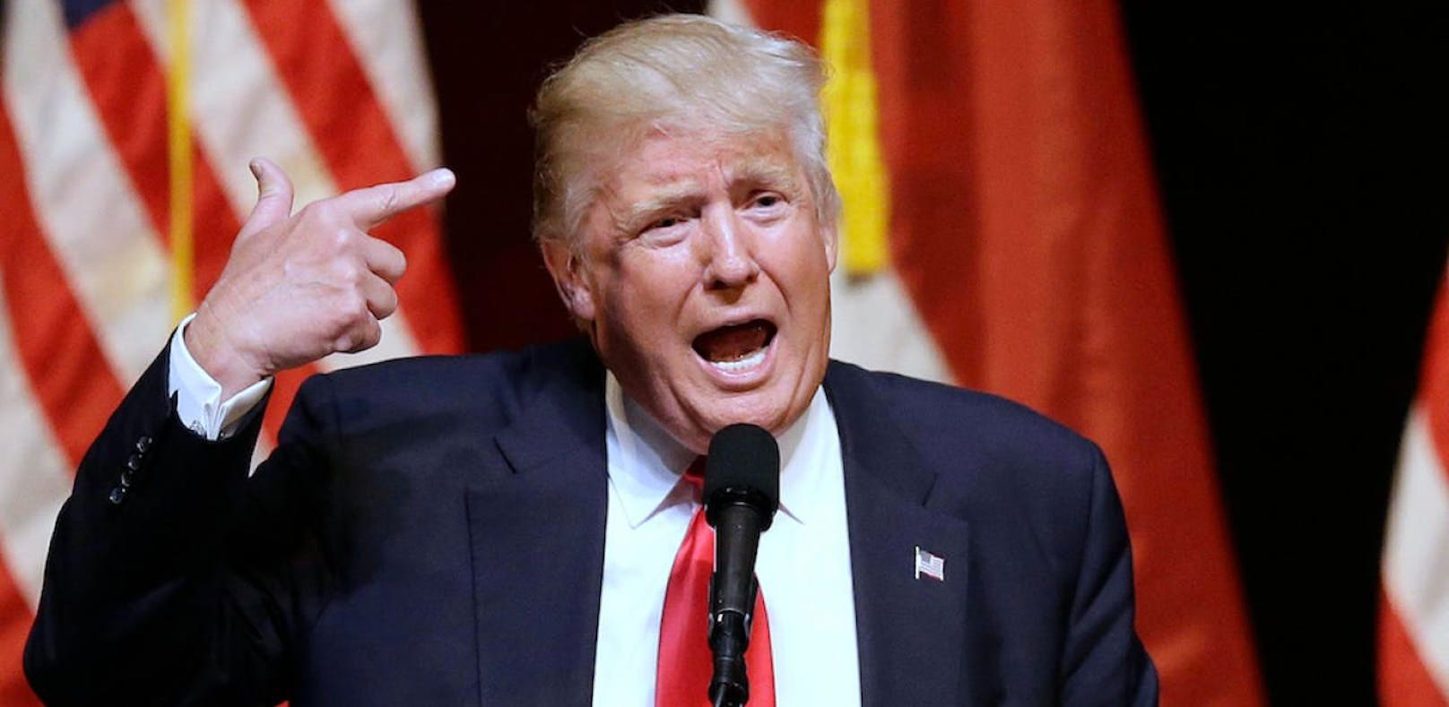 Trump wütet wegen der jüngsten Razzia in seinem Anwesen und schwört Rache.