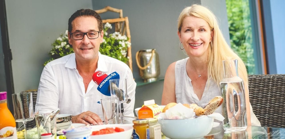 Heinz-Christian Strache gestand im "Frühstück bei mir" über sein Rauch-Ende: "Vier Monate habe ich aufgehört, aber zehn Kilo zugenommen."