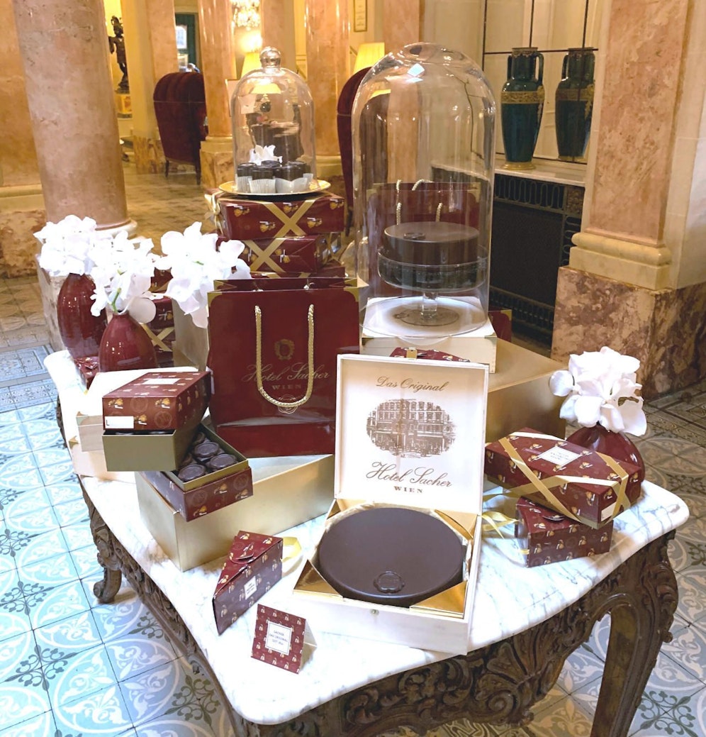 Das Pop-Up-Café Sacher Genf im Hotel Beau-Rivage Genéve 