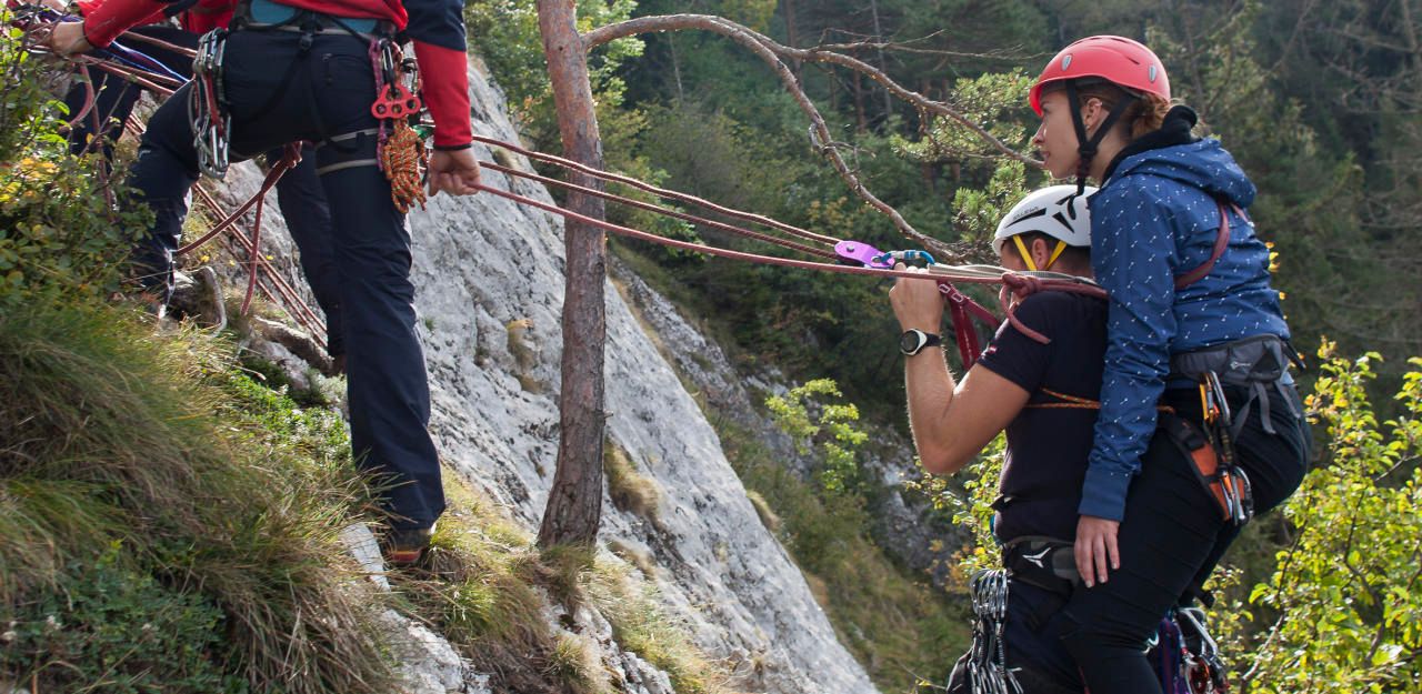 Heute.at - So höllisch sind die Trainings der Alpinpolizei