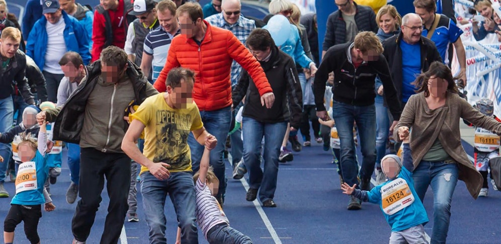 Dieses Bild vom Junior-Marathon regt auf: Vielen Eltern ist ihr Ehrgeiz wichtiger als der Spaß der Kinder.