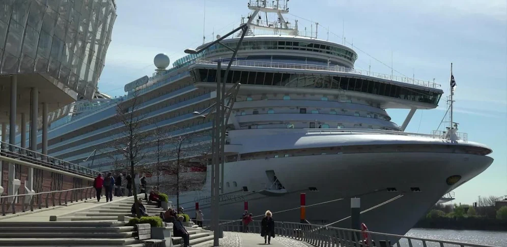 Viele Passagiere verschwinden auf Kreuzfahrtschiffen.