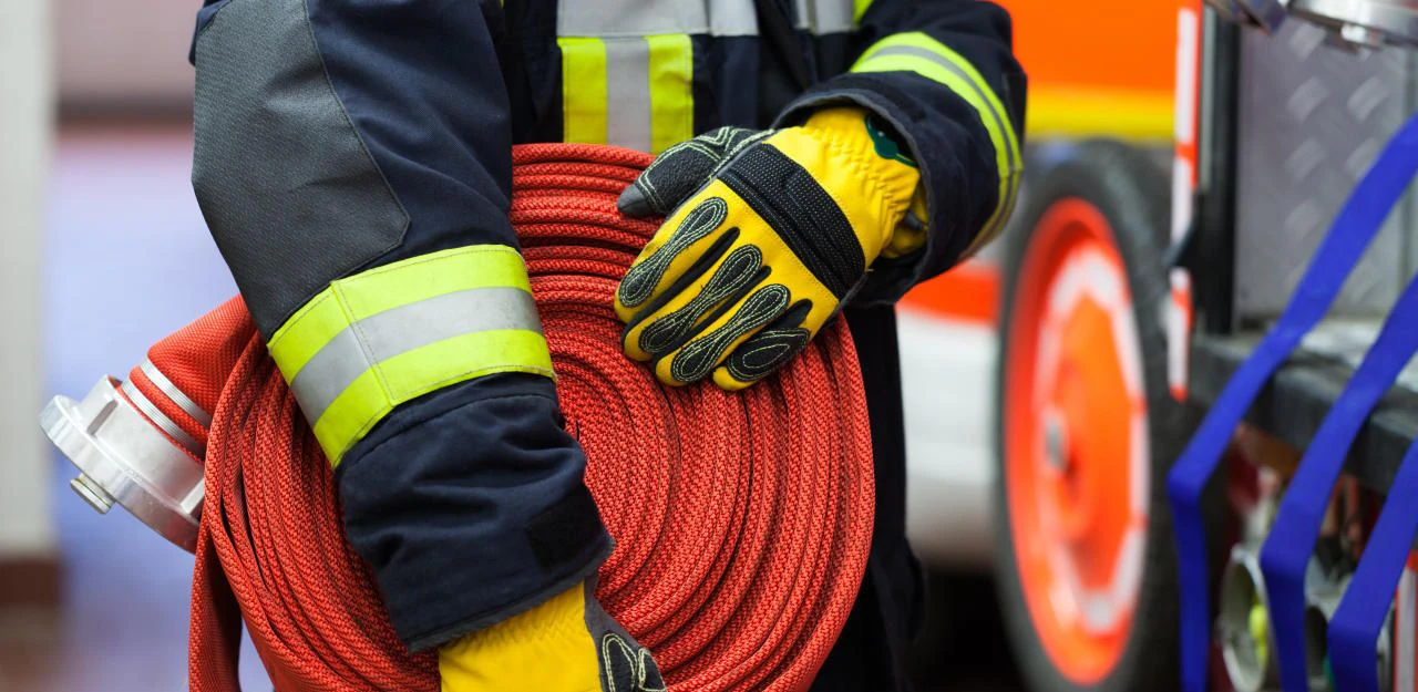 Heute.at - Bauernhof-Brand in Ebersdorf: Frau (60) tot