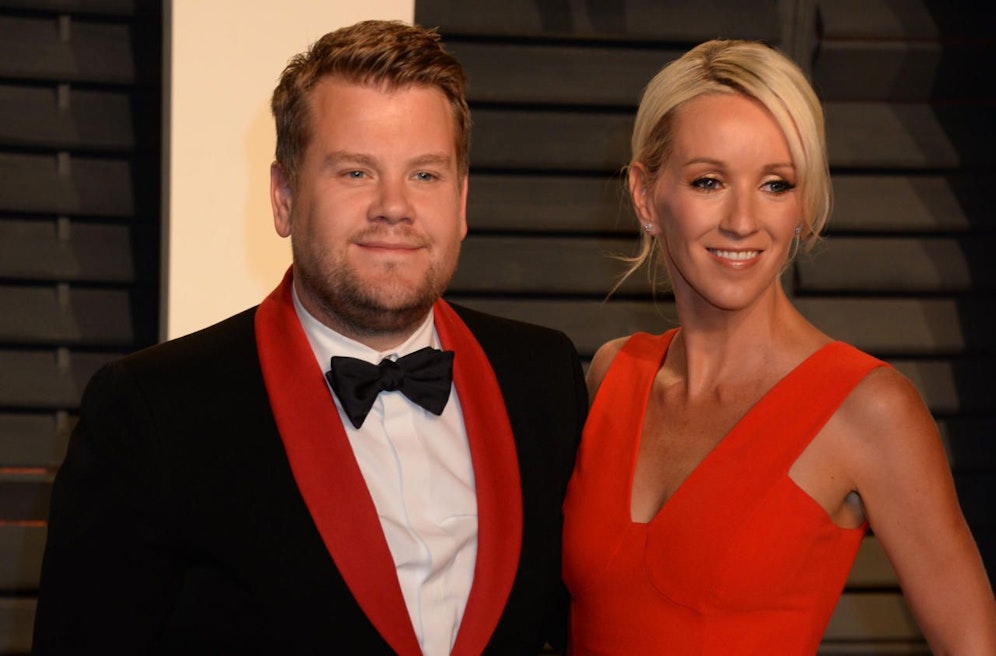 James Corden und Julia Carey auf der Vanity Fair Oscar Viewing Party 2017.