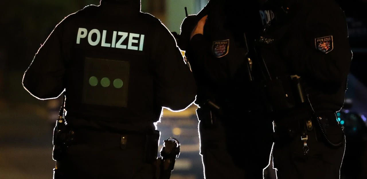 Die Polizisten konnten ihren Dienst weiter versehen.