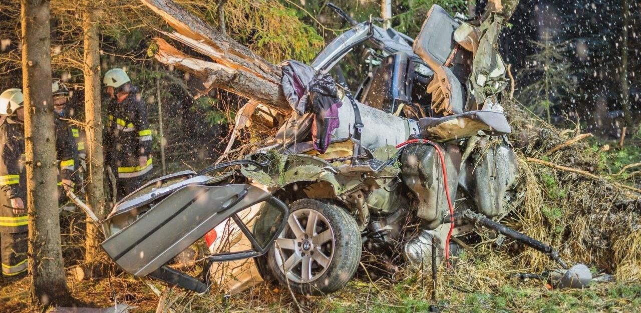 Heute.at - Todescrash am Heimweg von Ball: Trauer um Floriani