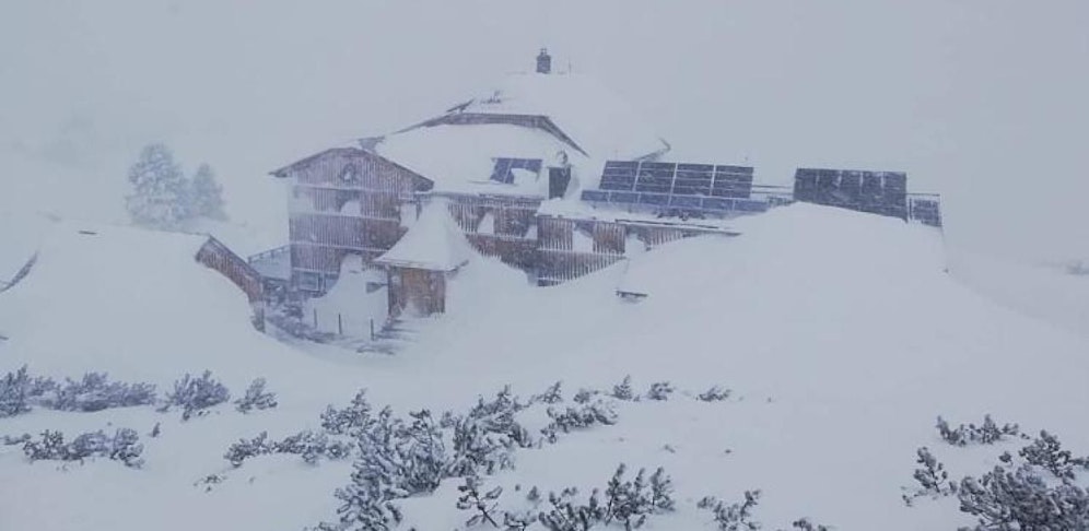 Seit acht Tagen ist die Familie im Wiesberghaus "gefangen". 