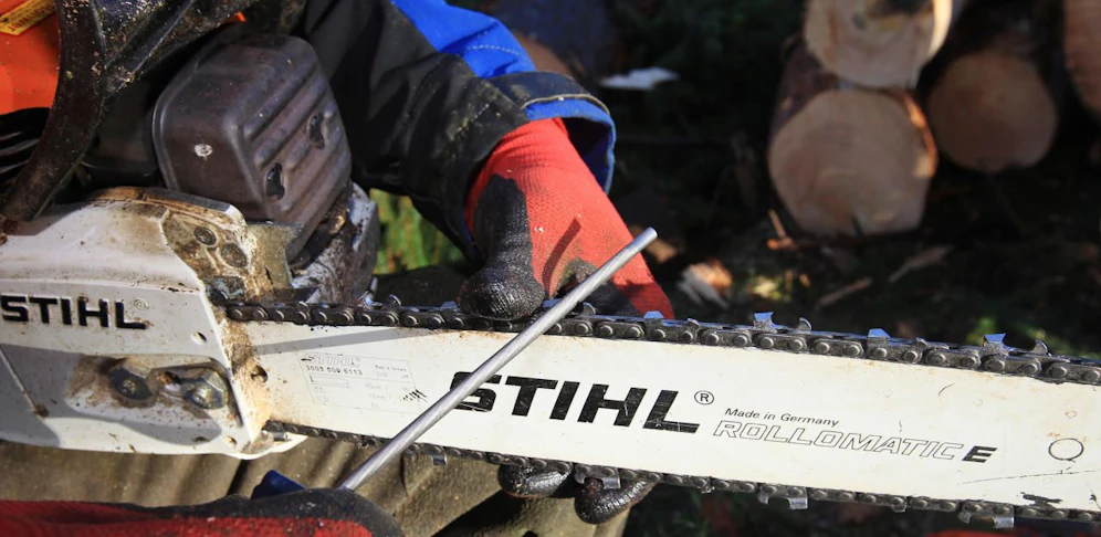 Der 48-Jährige attackierte seinen Sohn mit einer Motorsäge (Symbolbild)