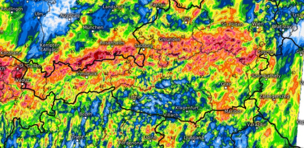 Die Modellkarte zeigt die Akkumulierte Niederschlagsmenge (mm). Quelle: kachelmannwetter.com