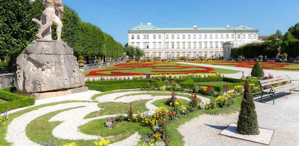 Sexuelle Belästigung im Mirabellgarten.