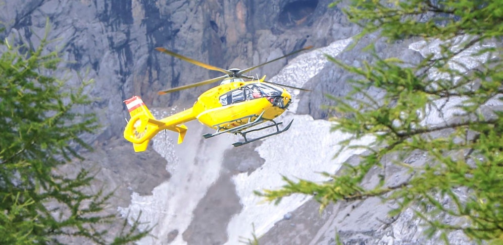 Ein Notarzt-Hubschrauber stand im Einsatz. (Archivbild)
