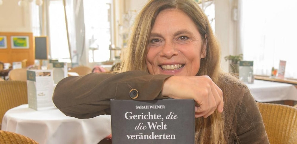 Kochbuchpräsentation von Sarah Wiener.