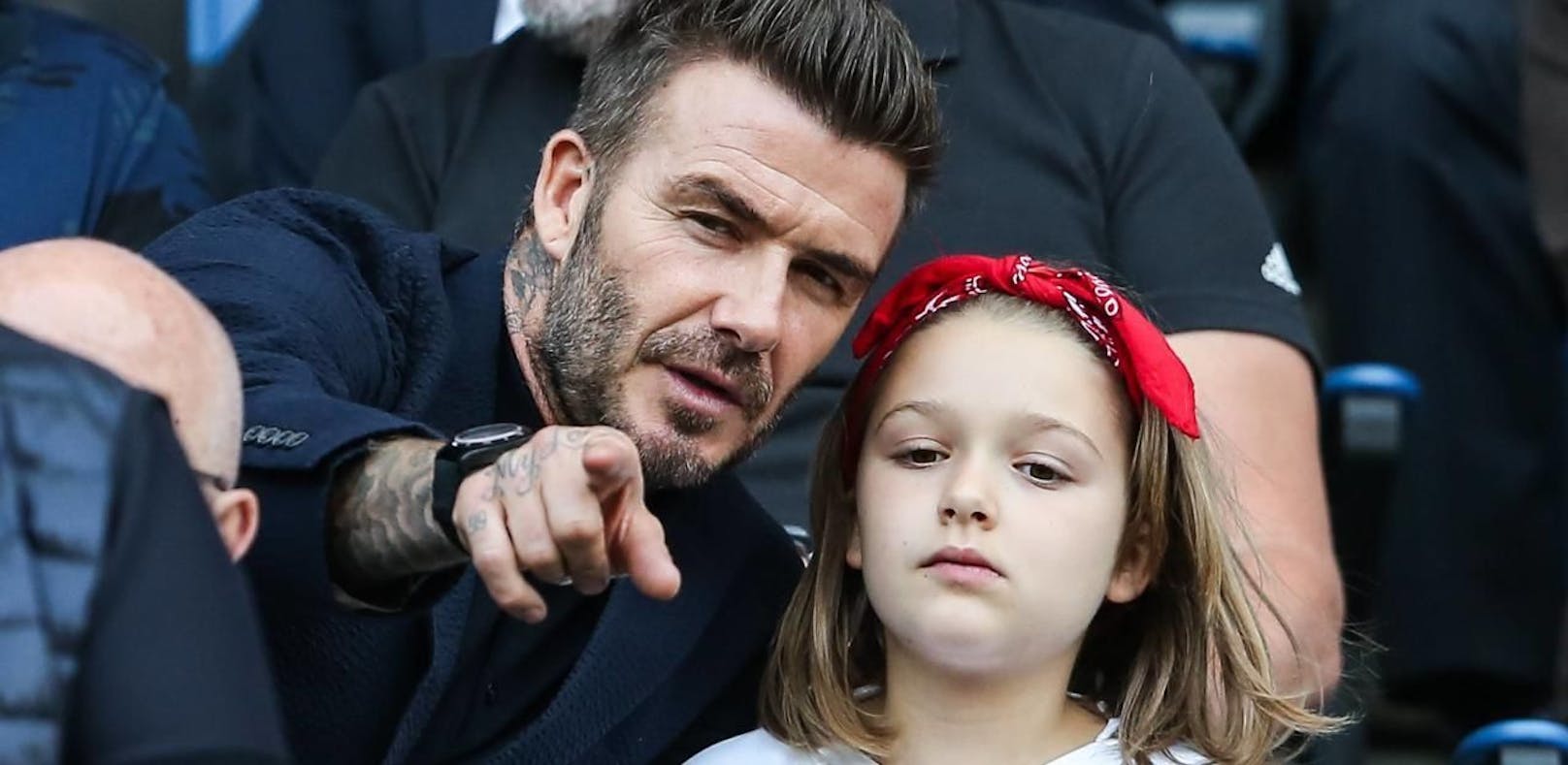 David Beckham mit Töchterchen Harper beim WM-Viertelfinale zwischen England und Norwegen (3:0).