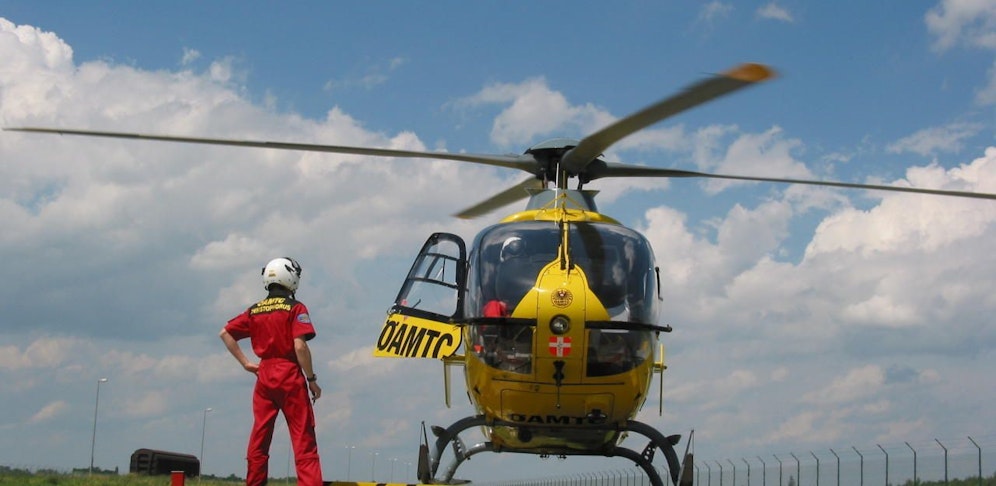 Der C9 aus Wien brachte das Baby ins Spital.