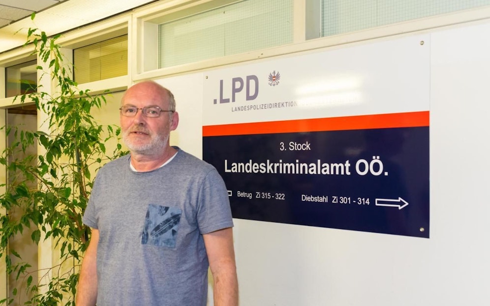 Gerald Sakoparnig vom LKA macht Jagd auf die fiesen Trick-Betrüger.